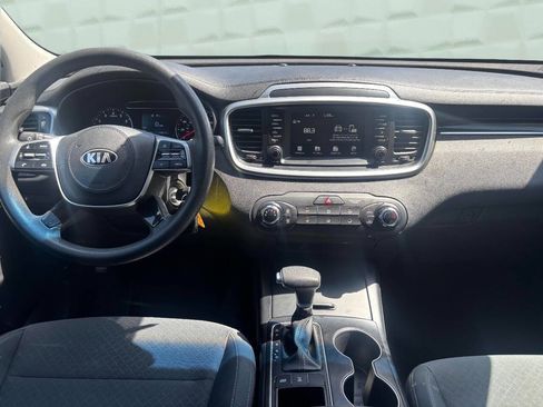 Used 2020 Kia Sorento AWD V6 image 20