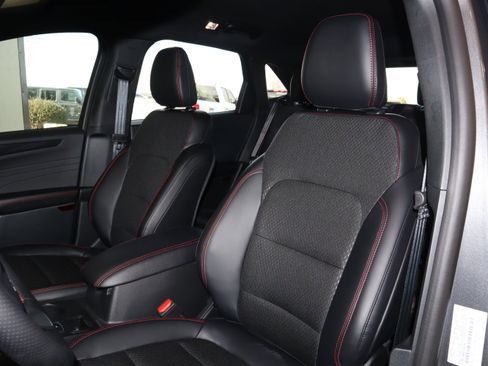 New 2026 Ford Escape ST-Line w/ Tech Pack #1 image 32