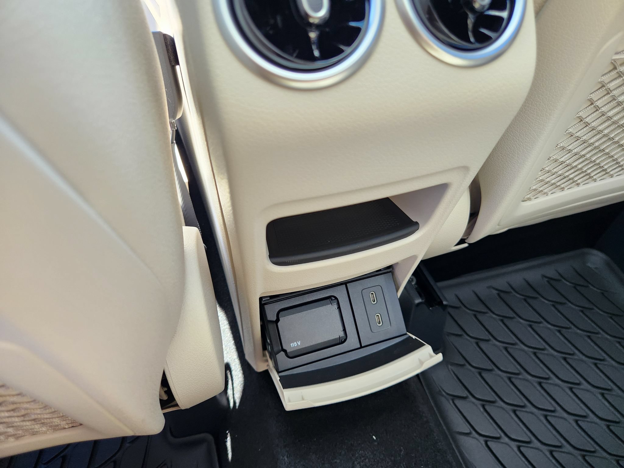 New 2026 Mercedes-Benz GLA 250 4MATIC image 12
