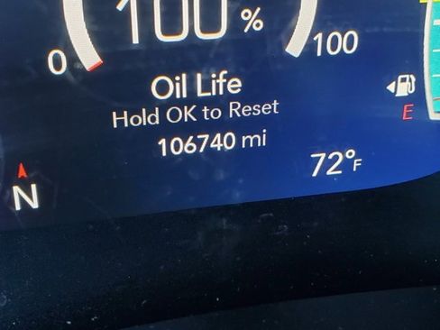 Certified 2018 Chrysler Pacifica Touring-L Plus image 17