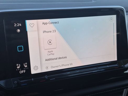 Used 2024 Volkswagen Atlas Cross Sport SE image 20