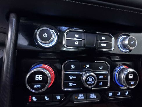 Used 2024 GMC Yukon Denali Ultimate image 29