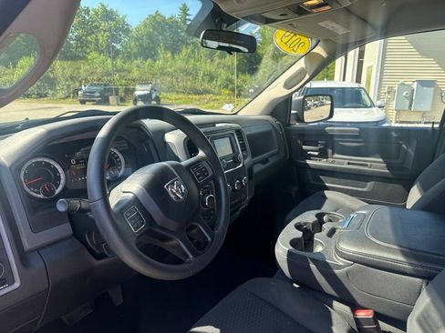Used 2019 RAM 1500 Express w/ Express Value Package AWD/4WD image 11