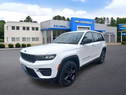 Used 2023 Jeep Grand Cherokee Altitude