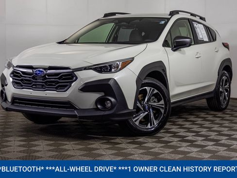 Used 2024 Subaru Crosstrek 2.0i Premium w/ Crosstrek Mirror Package AWD/4WD image 2