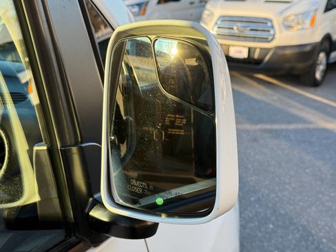 Used 2020 Nissan NV200 SV w/ Sliding Glass Door Package image 36