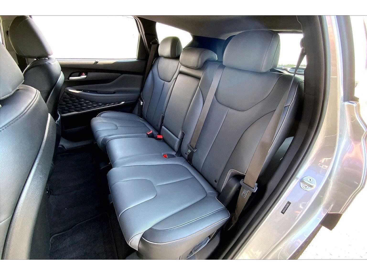 Used 2023 Hyundai Santa Fe Limited w/ Cargo Package AWD/4WD image 24