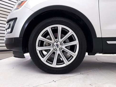 Used 2017 Ford Explorer Limited FWD image 13