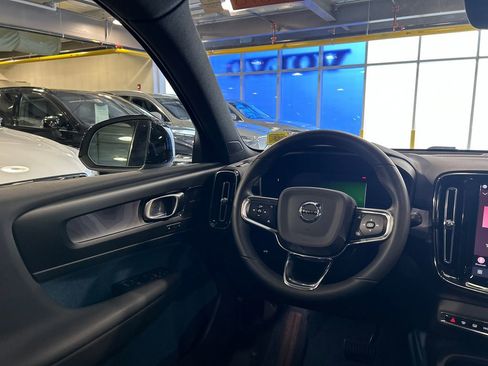 Certified 2023 Volvo XC40 Recharge Ultimate AWD/4WD image 24