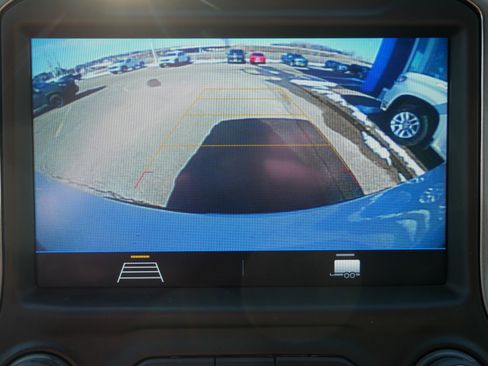 Used 2022 Chevrolet Silverado 1500 LT AWD/4WD image 16