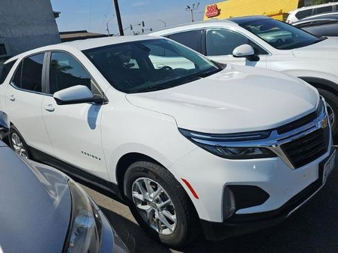 Used 2023 Chevrolet Equinox LT image 3