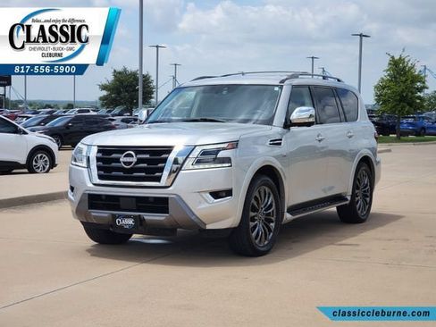 Used 2021 Nissan Armada Platinum w/ Captain's Chairs Package RWD image 6