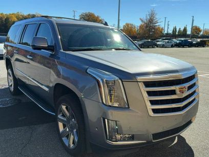 Used 2019 Cadillac Escalade ESV Luxury