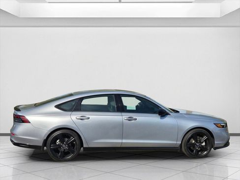 Certified 2025 Honda Accord Sport image 4
