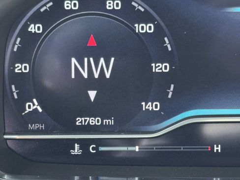 Used 2022 Chevrolet Suburban High Country AWD/4WD image 21