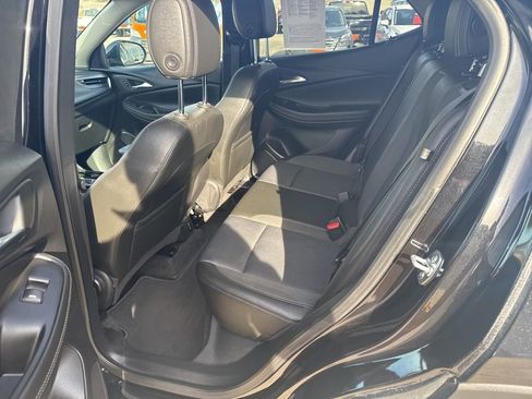 Used 2025 Buick Encore GX Preferred image 13