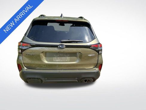 Used 2026 Subaru Forester Touring AWD/4WD image 4