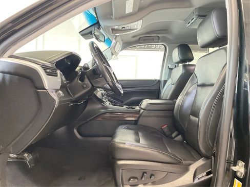Used 2019 GMC Yukon XL SLT image 9