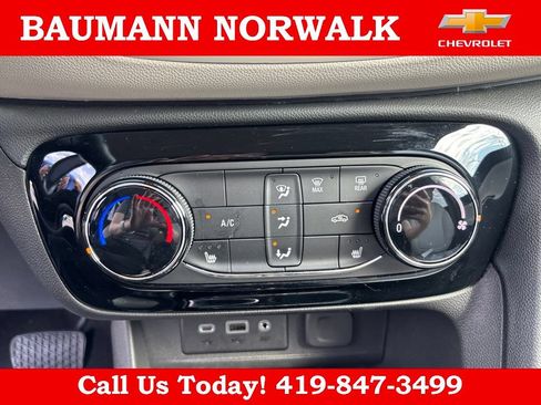 Used 2023 Buick Encore GX Preferred w/ Cold Weather Comfort Package FWD image 69