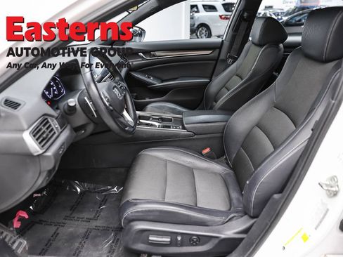 Used 2018 Honda Accord Sport image 13