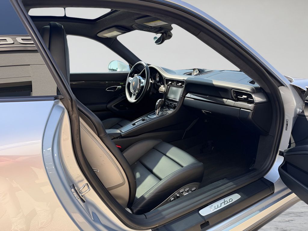 Used 2014 Porsche 911 Turbo AWD/4WD image 27