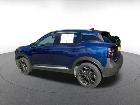 Used 2026 Nissan Kicks SR AWD/4WD image 9