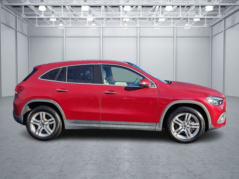 Used 2021 Mercedes-Benz GLA 250 4MATIC image 7
