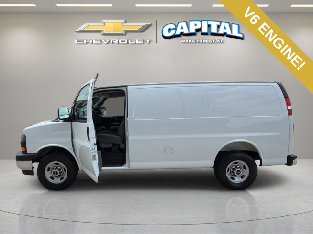 Used 2025 GMC Savana 2500 w/ Driver Convenience Package RWD image 3