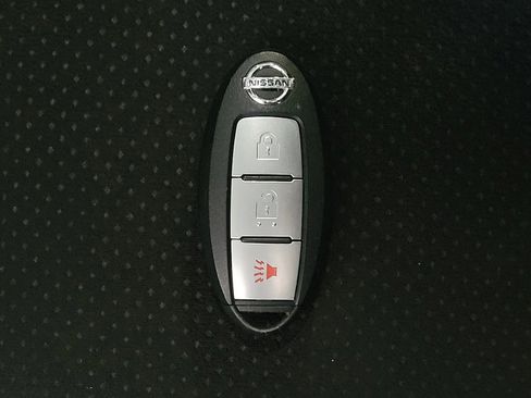 Used 2019 Nissan Murano S FWD image 32