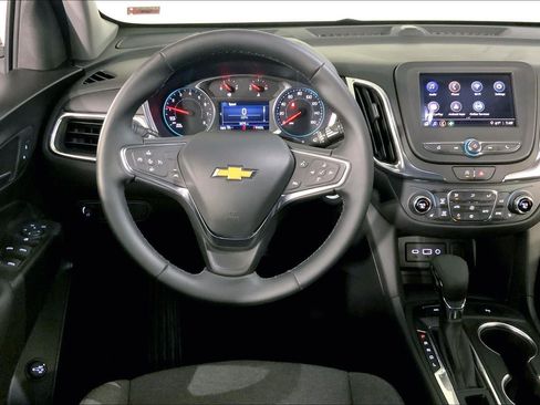 Used 2024 Chevrolet Equinox LT AWD/4WD image 5