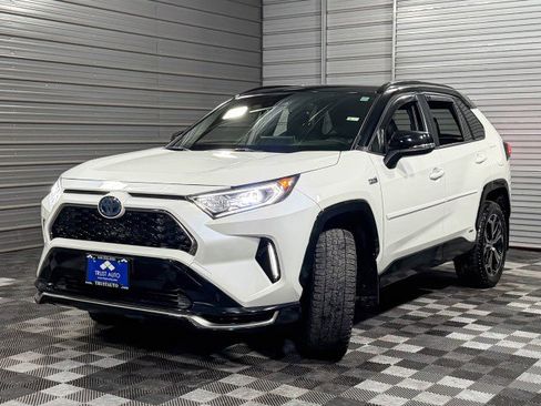 Used 2021 Toyota RAV4 XSE w/ Weather Package image 43