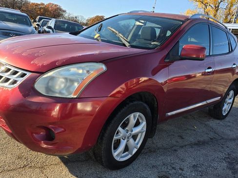 Used 2011 Nissan Rogue SV image 1