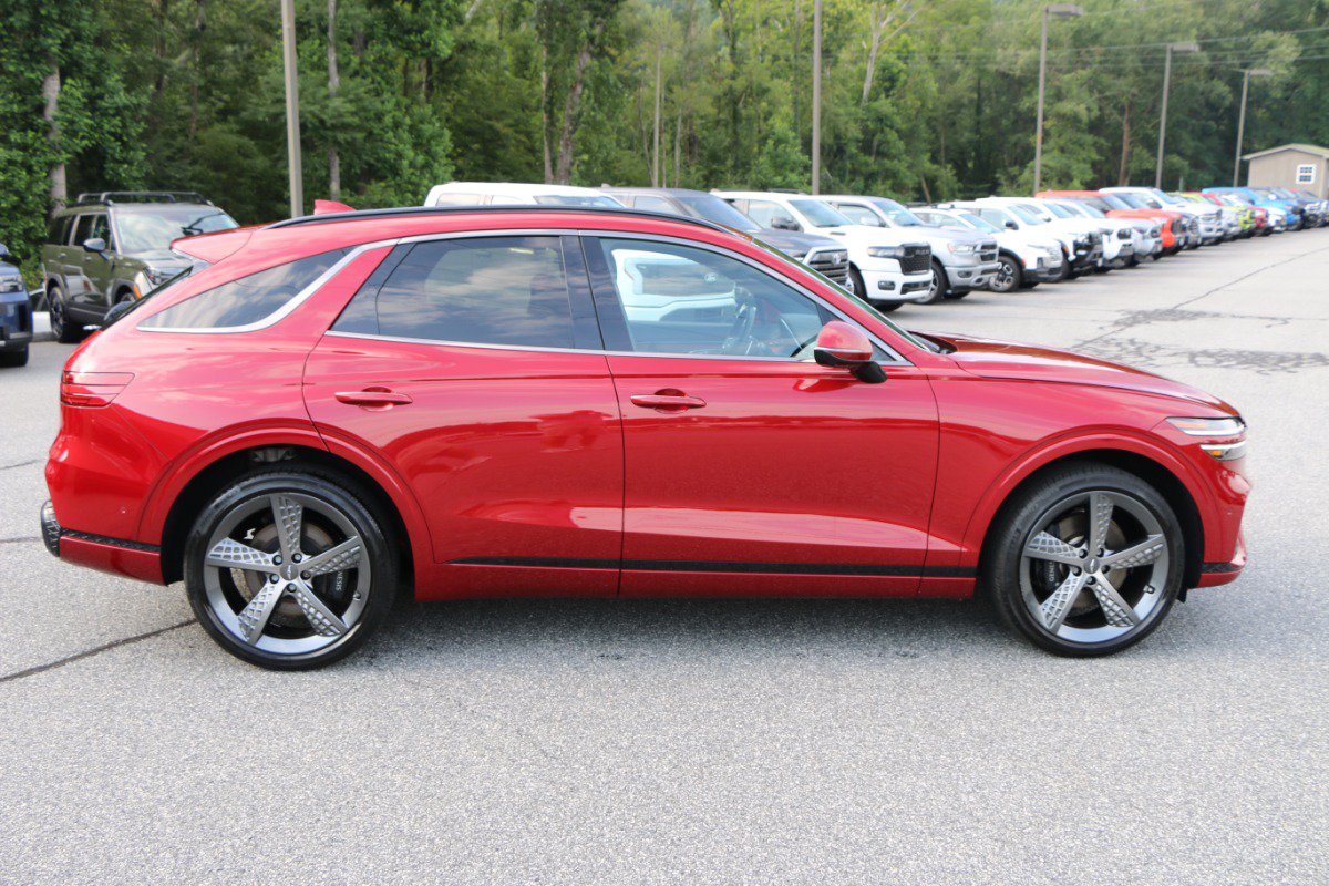 Used 2023 Genesis GV70 2.5T w/ Sport Prestige Package AWD/4WD image 9