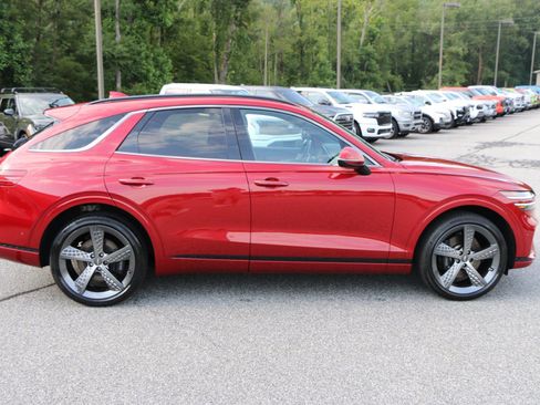 Used 2023 Genesis GV70 2.5T w/ Sport Prestige Package AWD/4WD image 9