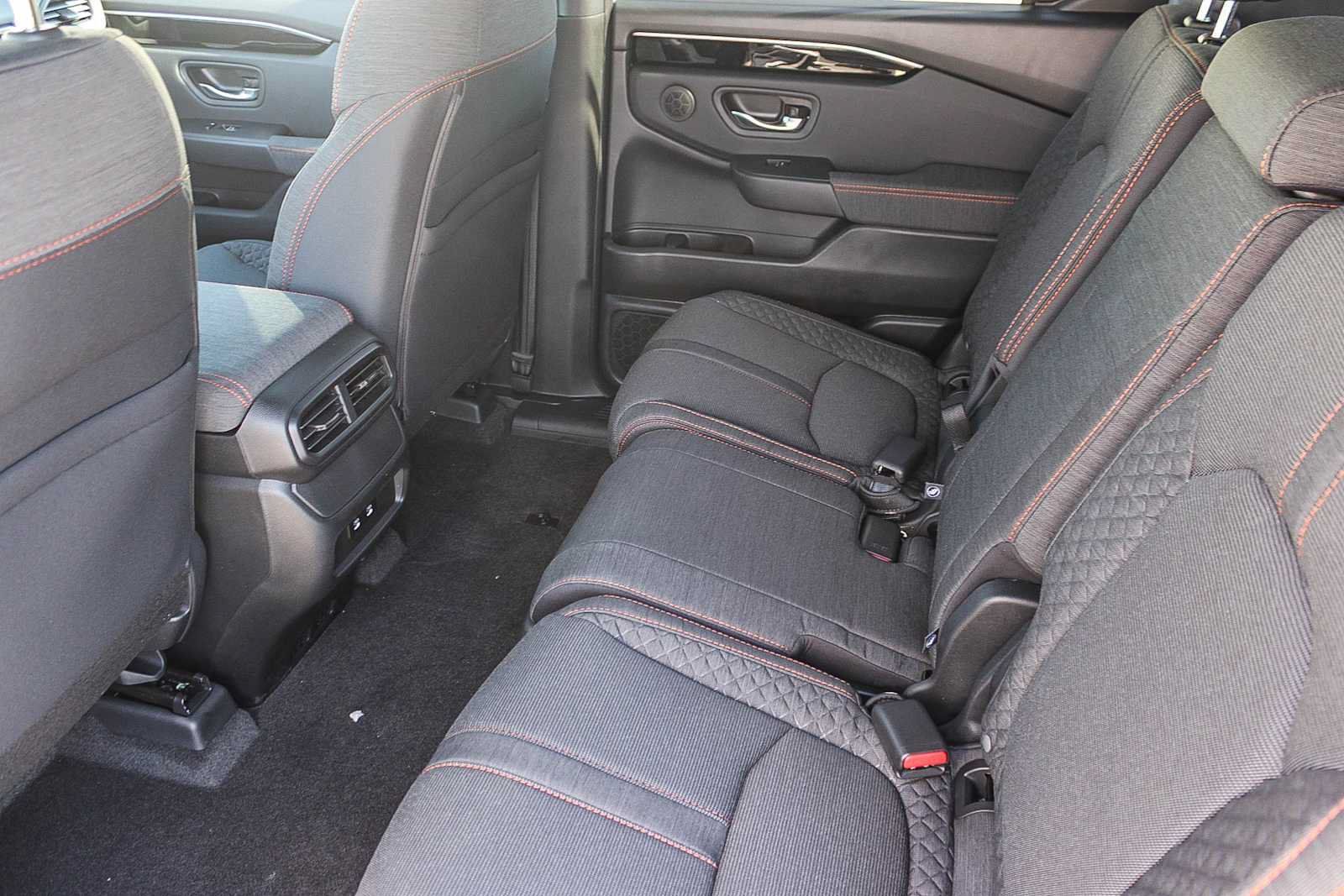 New 2026 Honda Pilot Sport image 19