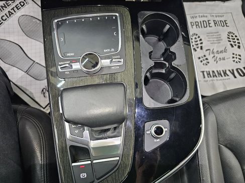 Used 2018 Audi Q7 3.0T Premium Plus w/ Premium Plus Package image 39