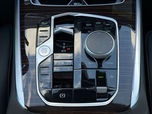 New 2026 BMW X7 xDrive40i image 25