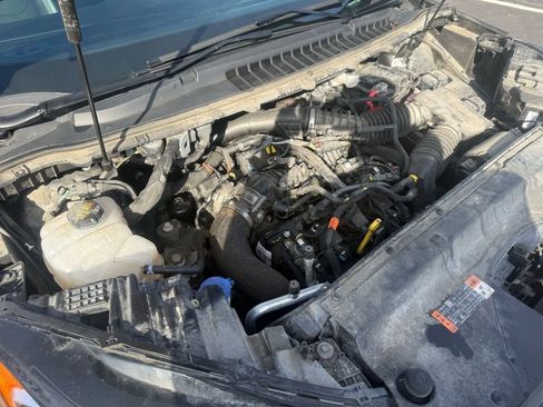 Used 2022 Ford Edge ST w/ Equipment Group 401A image 11