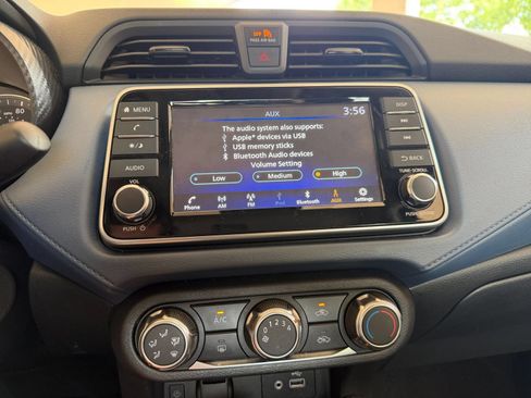 Used 2025 Nissan Versa SV FWD image 17