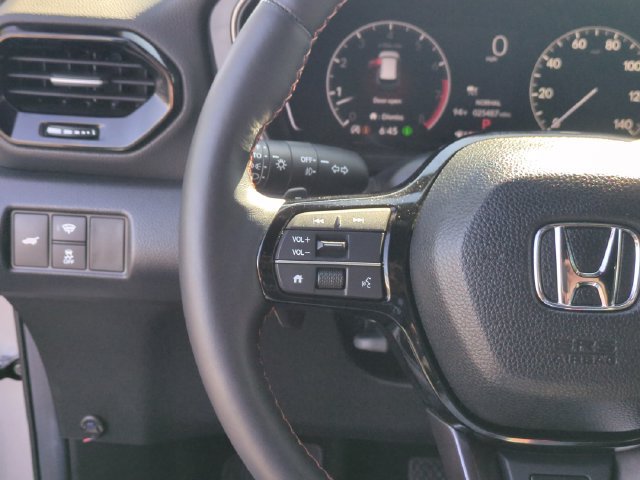 Used 2025 Honda Pilot TrailSport image 18