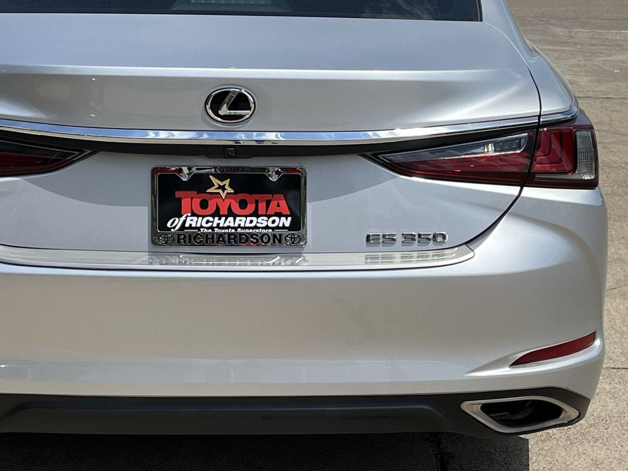 Used 2021 Lexus ES 350 w/ Accessory Package FWD image 6