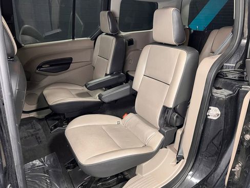 Used 2017 Ford Transit Connect Titanium FWD image 29