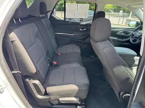 Used 2018 Chevrolet Traverse LS FWD image 28