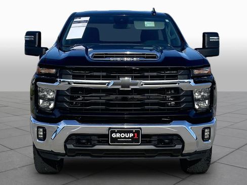 Used 2025 Chevrolet Silverado 2500 LT w/ Convenience Package RWD image 4