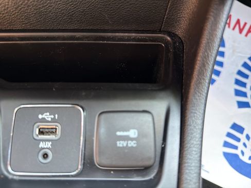 Used 2020 Jeep Cherokee Limited AWD/4WD image 21