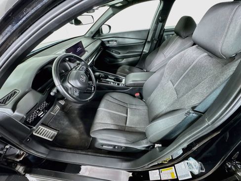 Used 2024 Honda Accord Sport image 17
