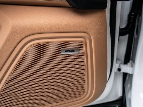 Used 2025 Porsche Macan image 24