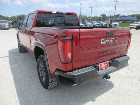 New 2026 GMC Sierra 1500 AT4X w/ LPO, Black Badging Package AWD/4WD image 7