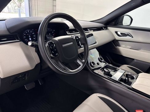 Used 2018 Land Rover Range Rover Velar R-Dynamic SE AWD/4WD image 22