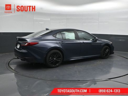New 2026 Toyota Camry SE FWD image 2